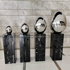 Stainless steel egg sculpture Metal egg carving  Stainless steel egg sculpture Metal egg carving