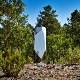 Outdoor metal polished mirror stainless steel stone sculpture