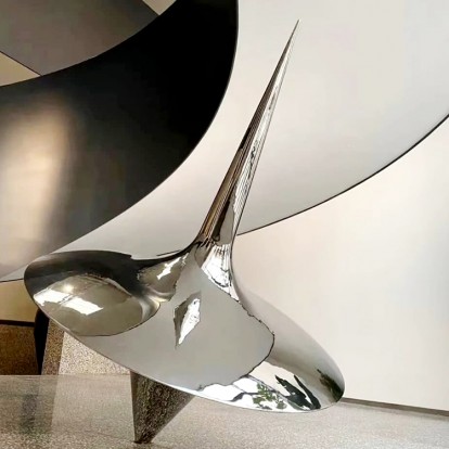 Mirror stainless steel sculpture Mirror stainless steel sculpture