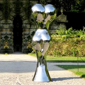 Abstract figure mirror polished 316L stainless steel sculpture
