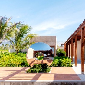 Mirror Polished Stainless Steel Sculpture Commissioned Sculpture  Mirror Polished Stainless Steel Sculpture Commissioned Sculpture