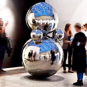 Customized modern sculpture polished mirror stainless steel sphere sculpture Customized modern sculpture polished mirror stainless steel sphere sculpture