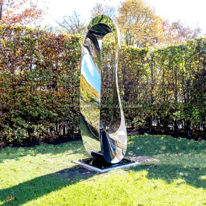 Modern abstract mirror polished stainless steel sculpture Modern abstract mirror polished stainless steel sculpture