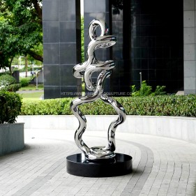 Stainless steel irregularly shaped round tube mirror finish sculpture Stainless steel irregularly shaped round tube mirror finish sculpture