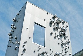 Stainless steel balls are installed on Norwegian walls