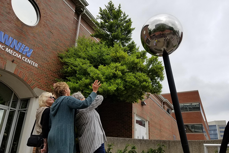 Stainless Steel Sphere for Decoration at Various Places