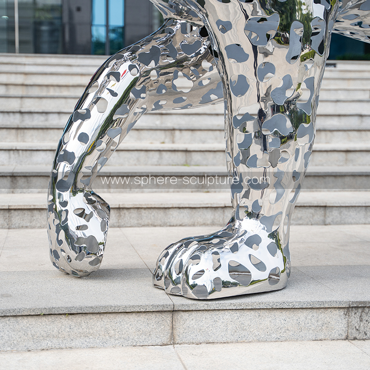 Stainless steel hollowing metal Animal leopard sculpture