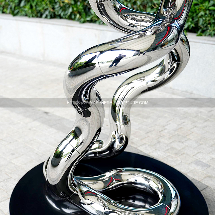 Stainless steel irregularly shaped round tube mirror finish sculpture